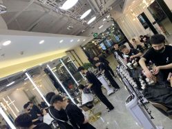 -AYO SALON