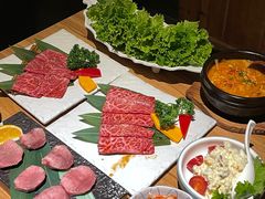 -炼火烤肉店