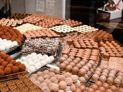 -Laderach 莱德拉(上海环贸iapm店)