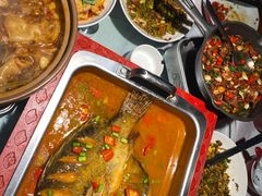 -湘西小馆(滨河路店)