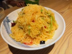 -小镇大厨新概念复合中餐厅(万达广场大连高新店)