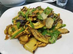 -瑞丰园庭院餐厅·白族传统家常菜