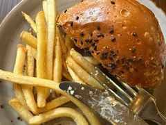 -植物园哈利亚餐厅