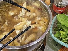 -广宁炭炉鸡煲·富临门饭店