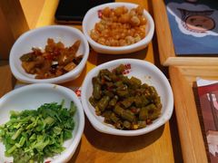 -呷佬·长沙手工米粉(金沙江路店)