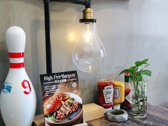 -HIGH FIVE哈福手工汉堡(桂林路店)