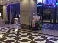 -尊爵天际大饭店 (近台茂)