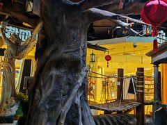 -暴风岛沉浸式体验馆(百联世纪店)