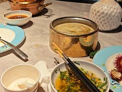 -雍容荟帝王蟹活龙虾展台自助(IFS黑金店)