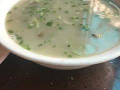-杨肥肠火锅大排档(火车站花园店)