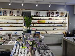 -视野联行眼镜蔡司·依视路官方授权店(顺城店)