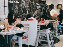 大堂-必胜客(证大大拇指店)
