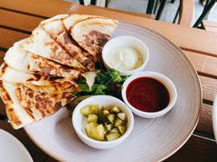 鸭肉饼配色拉-Money Shops(愚园路店)