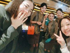 -雍容荟帝王蟹活龙虾展台自助(IFS黑金店)