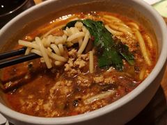 -云海肴·汽锅鸡·云南菜(天山百盛优客店)