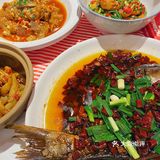 吃到了长沙比较正宗的湘菜—腊鲢鱼，就在炊小二~