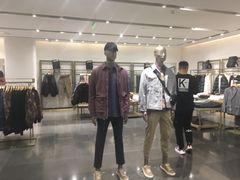 -URBAN REVIVO(济南世茂广场店)