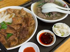 牛腩汤河-珍珍小食店(西华路店)