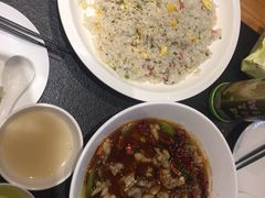 -鱼鲜饭香·招牌汽锅剁椒鱼头王