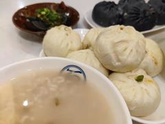 -李与白包子铺(桐梓林店)