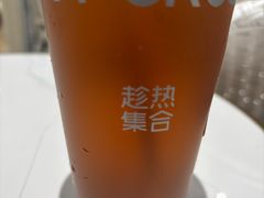 -HOT CRUSH趁热集合·现烤面包(上海环球港店)