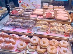 -巴黎贝甜(大宁国际商业广场店)