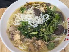 -文山荷鲜居(翠湖店)