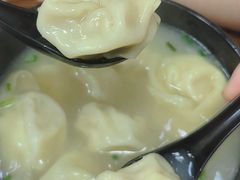 三鲜大馄饨-万寿斋(山阴路店)