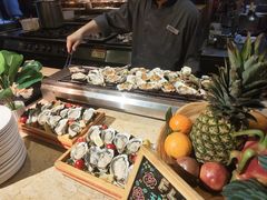 -大中华希尔顿酒店-念自助餐·嗨啤·小龙虾
