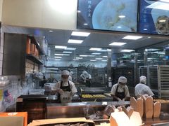 -鲍师傅糕点(百盛西南商都店)