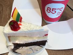 -85度C(生甜甜圈研究工坊·上海平凉店)