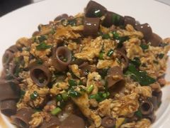 海肠捞饭(海肠量大)-嗨辣小聚·盘锦河蟹·海鲜烧烤龙虾(盘锦十年好店)