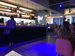 -樱花里音乐餐吧·牛扒椰子鸡(东圃店)