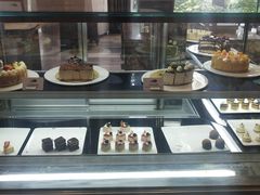 面包甜点陈列柜-万达瑞华酒店美食汇自助餐厅(楚河汉街店)