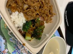 肥牛饭-城堡餐厅(长隆海洋王国店)