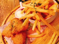 -玛格萝妮(汇智国际商业中心店)