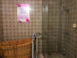 -周怡玲美容美体SPA