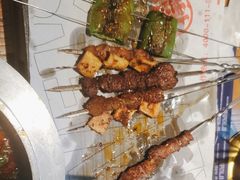 -丽伟的串·烧烤·砂锅(泰丰店)