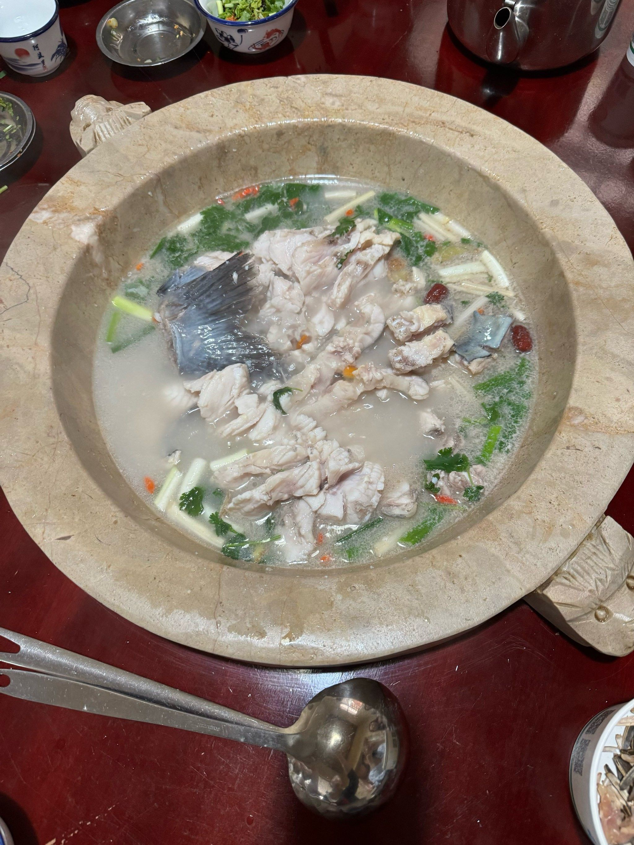 石锅鱼