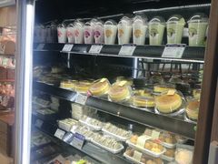 面包甜点陈列柜-巴黎贝甜(国贸店)