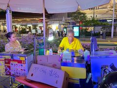 -詹爷爷乌节路街头冰淇淋