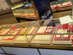 -东方福珠宝( 青岛店)