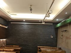 -万记麻辣烫国展总店