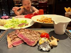 -恰餐厅及酒吧 CHAR Bar & Grill (北京丽都皇冠假日店)