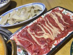 -洱火云南酸菜牛肉火锅(石景山当代商城店)