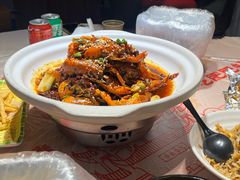 -肥肥虾庄·金牌油焖大虾(汉街SKP店)