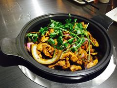 -胡须佬鸡煲四季火锅店(石厦西村直营店)