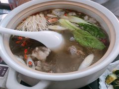 -撒拉人家.酸菜牦牛肉火锅