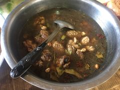 -金卯白肉罩火烧