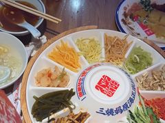 -怪噜范·老贵阳街头名小吃(汇金星力城店)